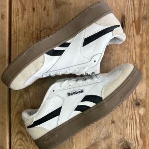 Reebok Women’s Forte Lounger Sneaker Size 7